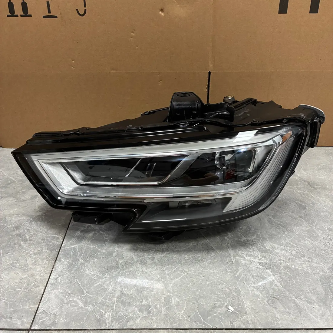 Audi A3 8V Facelift LH Full LED Headlight Assembly With Modules photo 1