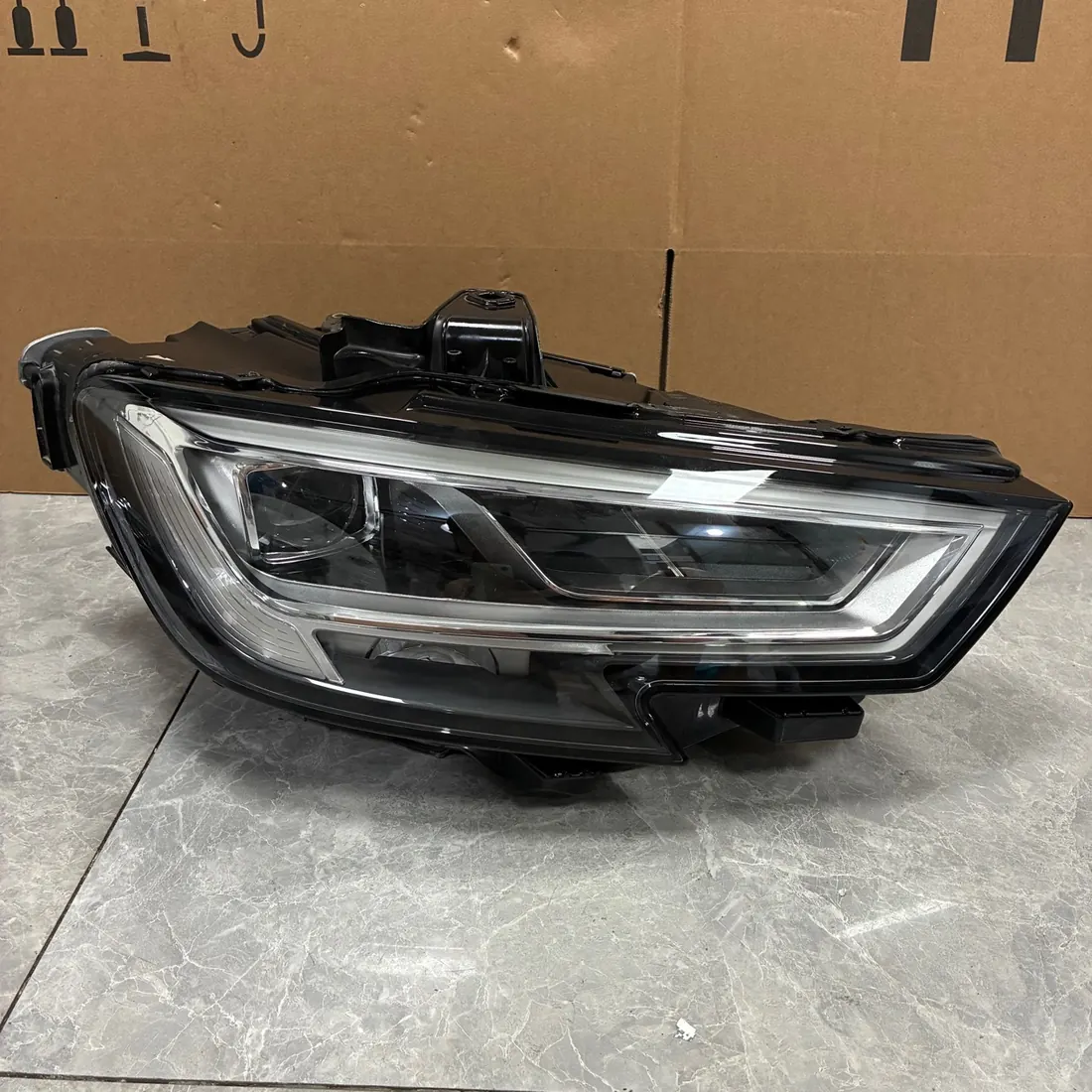 Audi A3 8V Facelift RH Full LED Headlight Assembly With Modules photo 1