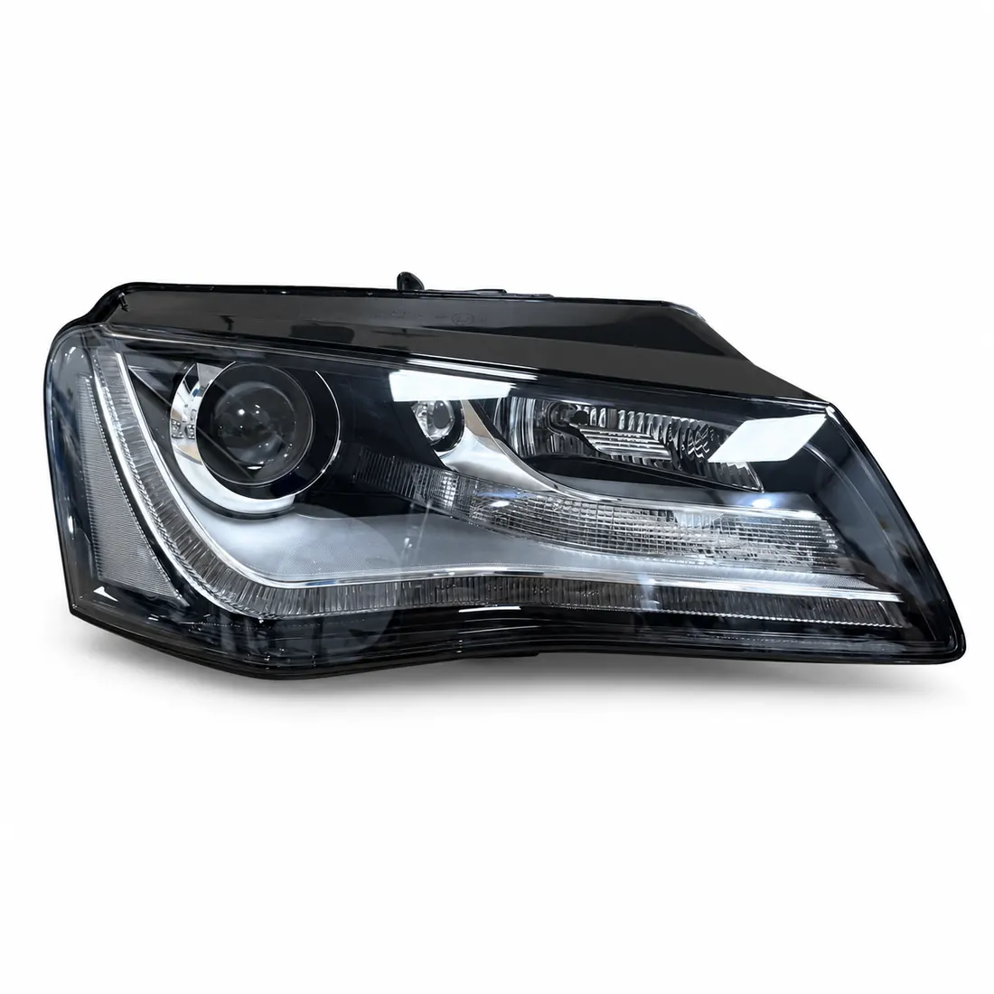 Audi A8 D4 2011-2014 Xenon/LED Headlight No Modules RH photo 1