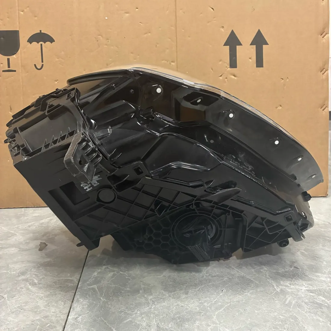 Audi Q3 F3 2019-2021 LED Headlight No Modules RH thumbnail 7