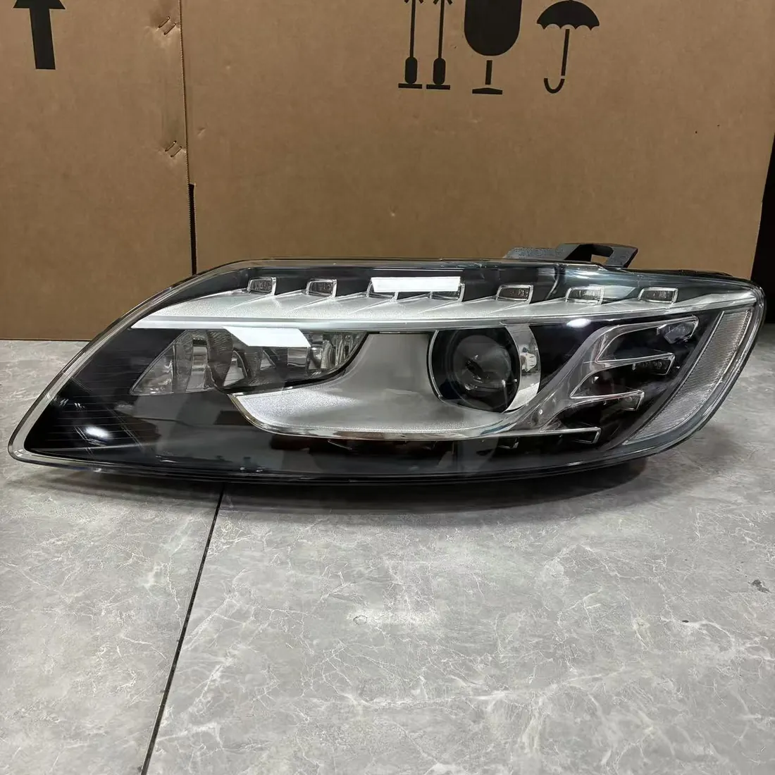 Audi Q7 4L Facelift Bi-Xenon LED Left Headlight 2010-2015 4L0941029AC photo 1