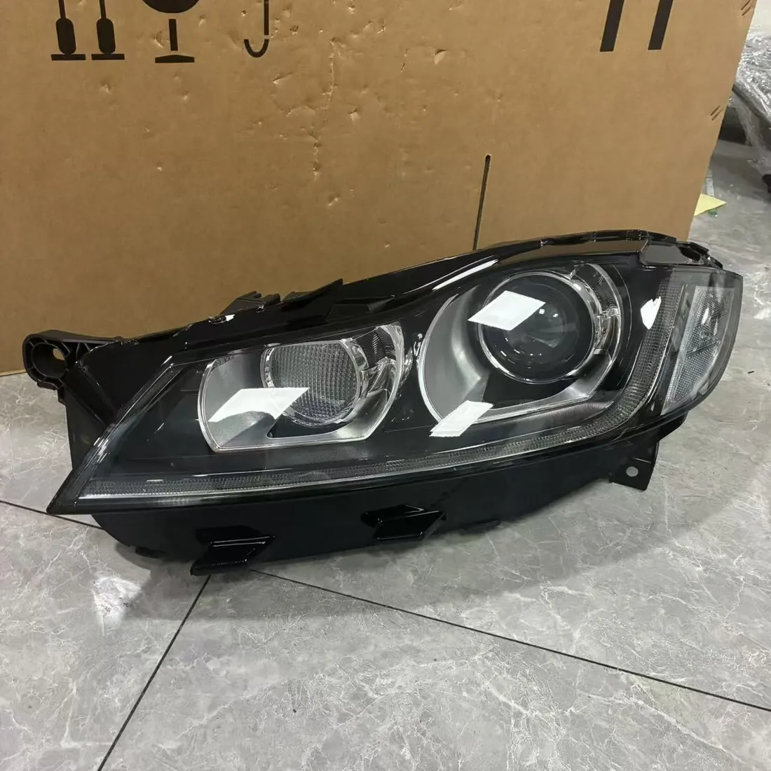 Jaguar XF X260 2016-2020 Left Bi-Xenon Headlight GX63-13W030-EF photo 1