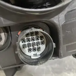 Land Rover Discovery 4 L319 2014-16 LH Xenon Headlight EH22-13W030-EE thumbnail 7