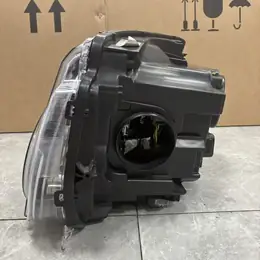 Land Rover Discovery 4 L319 2014-16 RH Bi-Xenon Headlight LR052378 thumbnail 6