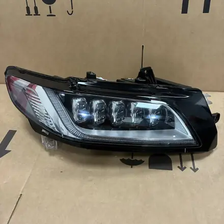 Lincoln Continental 2017-2020 Right Full LED Headlight GD9B-13E014-CK Original