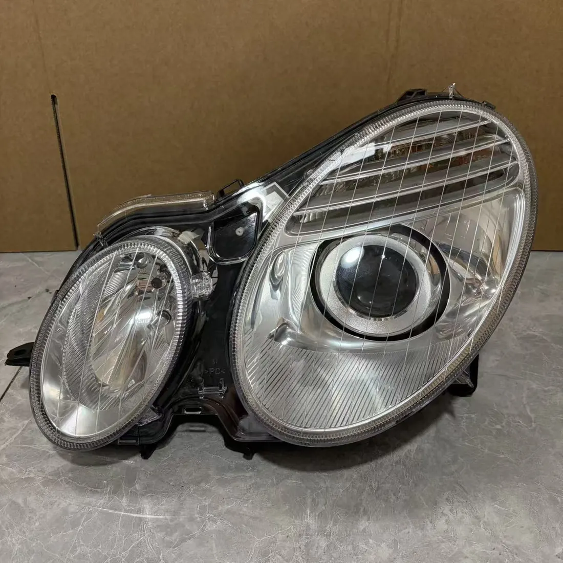 Mercedes E-Class W211 Facelift Left Bi-Xenon Headlight Assembly photo 1